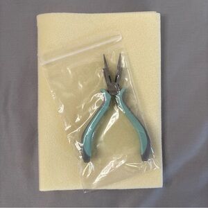 Annie's Beading Starter Kit - NIP